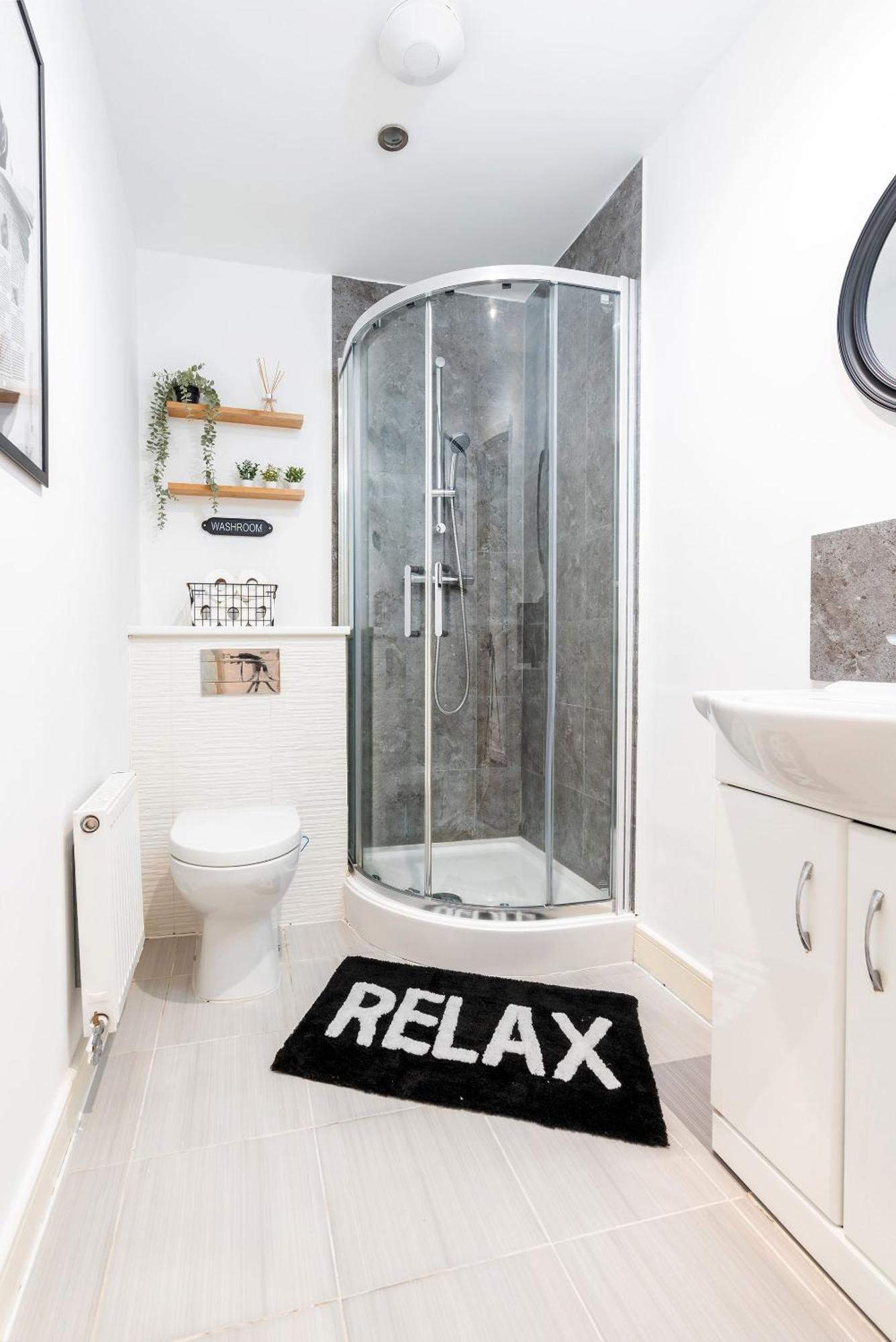 6 Guests - 3 Bedrooms - Free Wi-Fi - Manchester Bagian luar foto