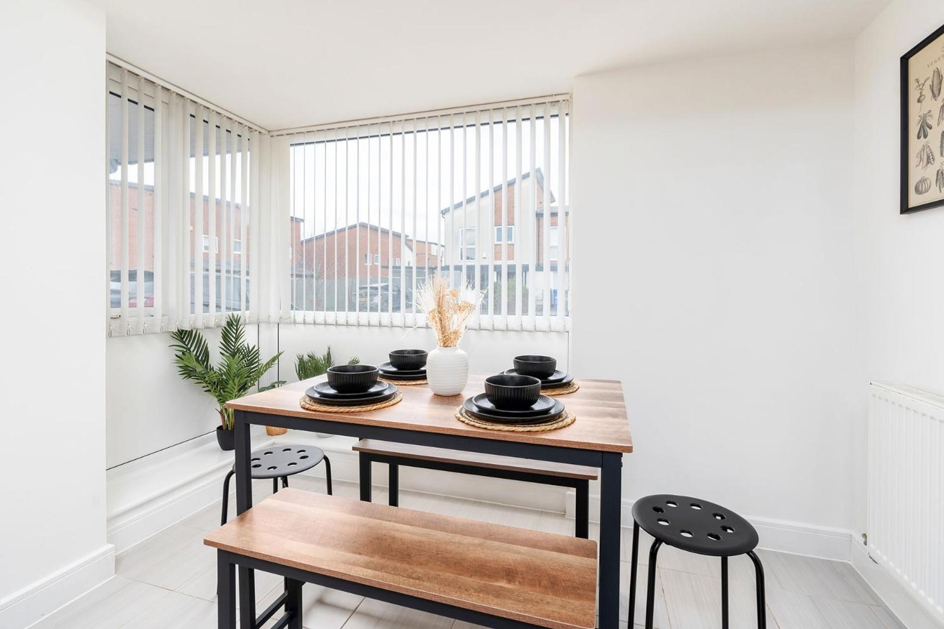 6 Guests - 3 Bedrooms - Free Wi-Fi - Manchester Bagian luar foto