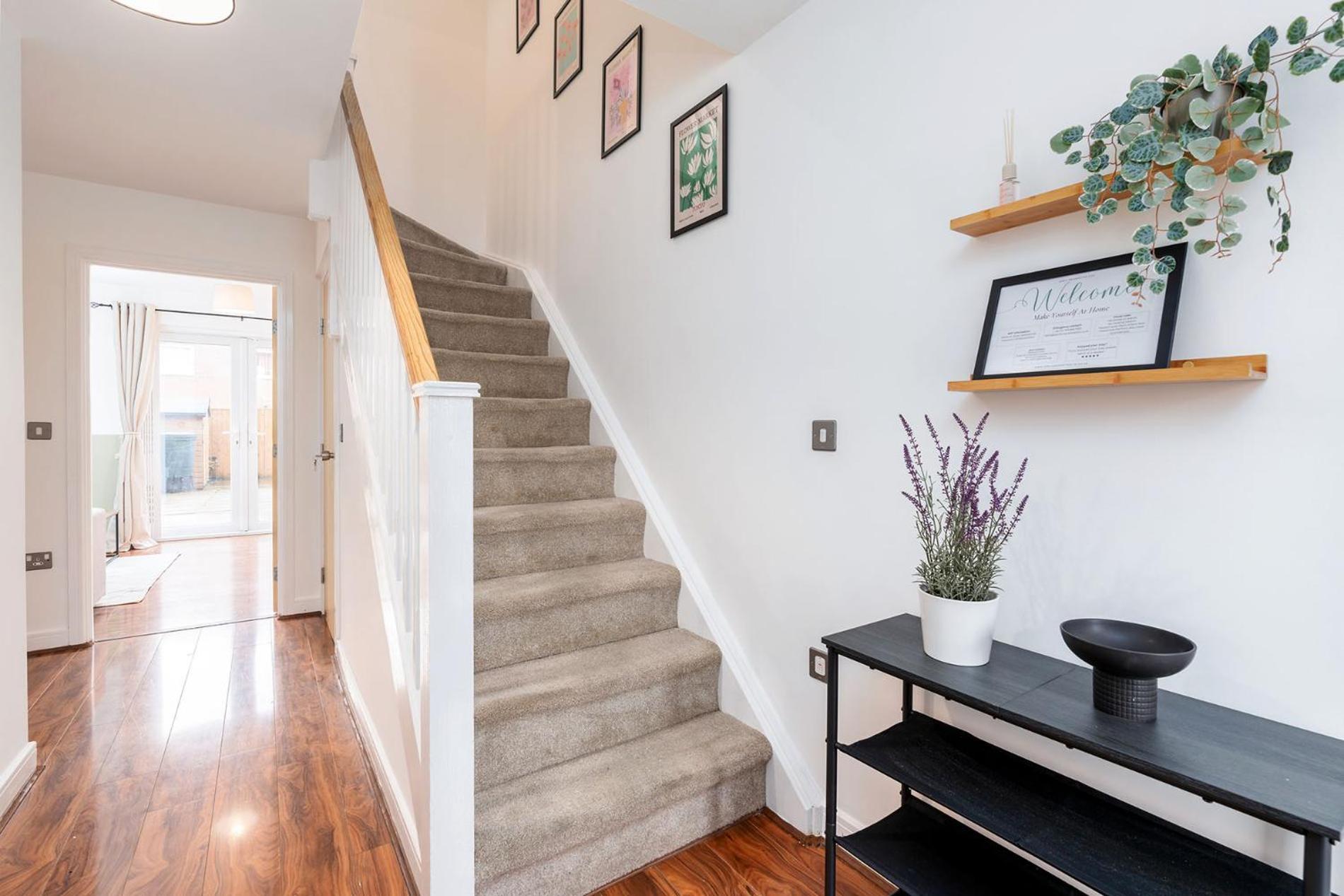 6 Guests - 3 Bedrooms - Free Wi-Fi - Manchester Bagian luar foto
