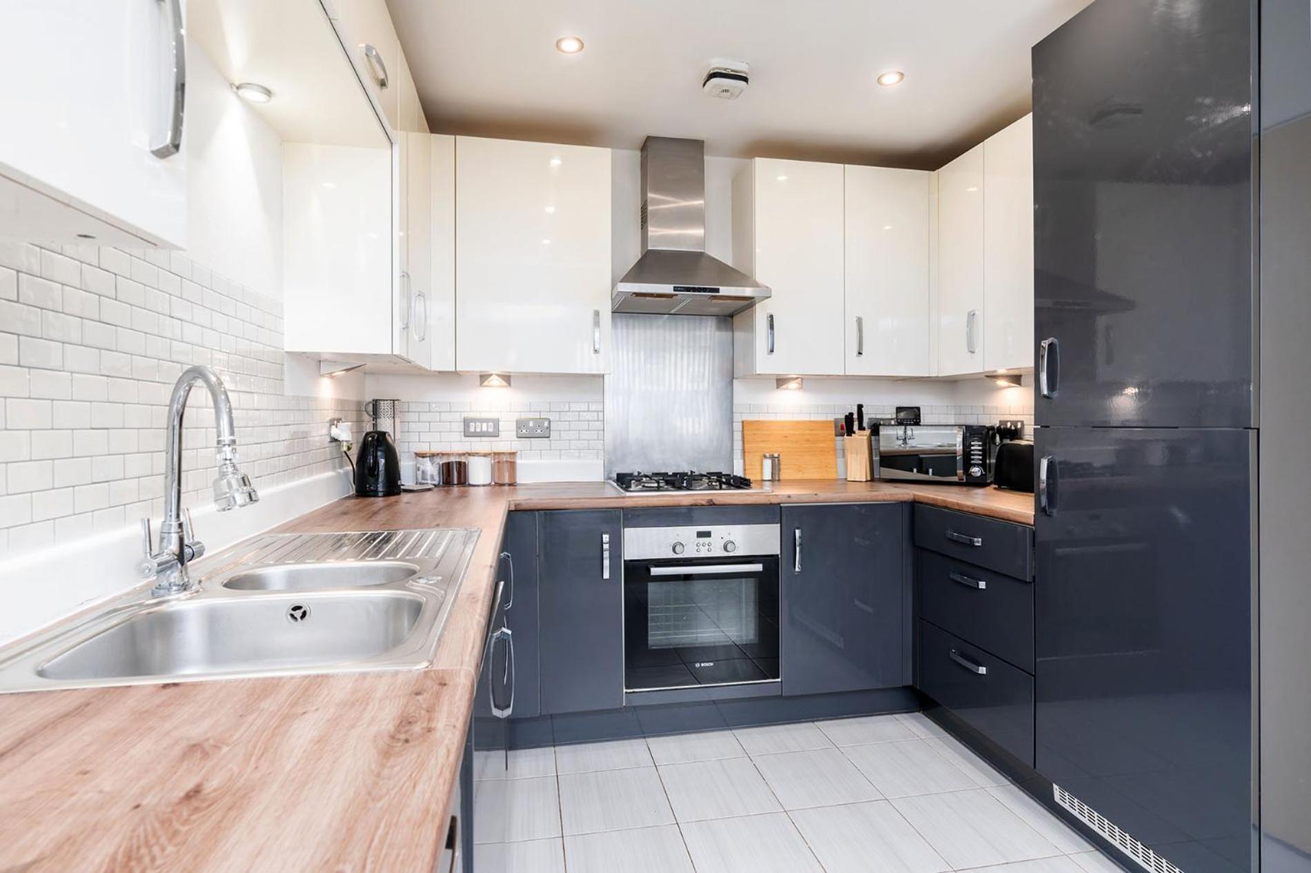 6 Guests - 3 Bedrooms - Free Wi-Fi - Manchester Bagian luar foto