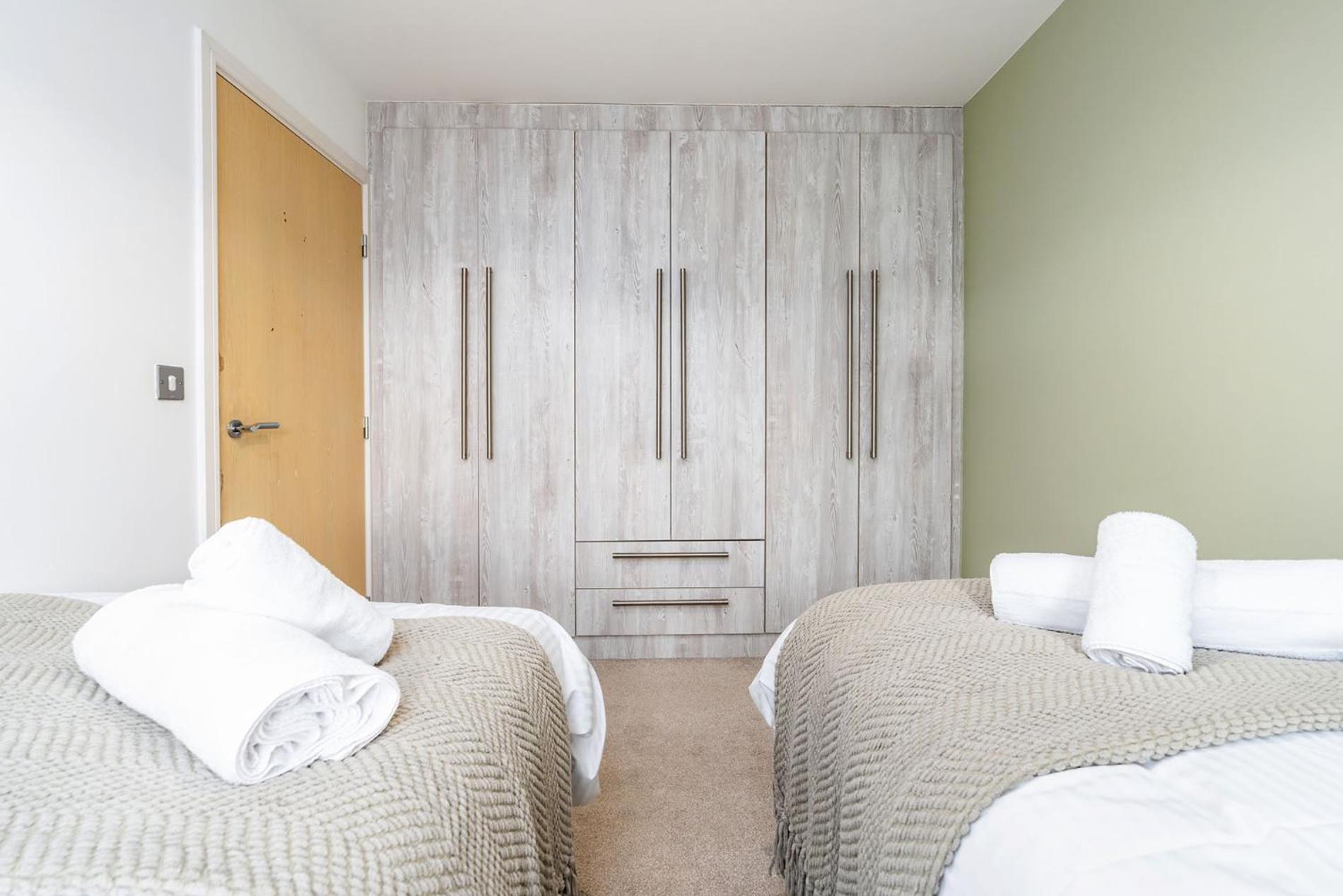 6 Guests - 3 Bedrooms - Free Wi-Fi - Manchester Bagian luar foto